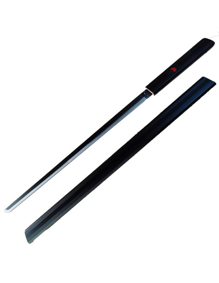 Le katana noir de Sasuke Uchiha dans...