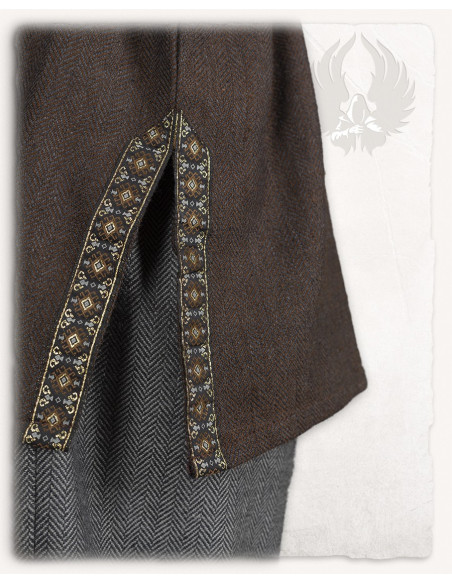 Tunique médiévale motif chevrons...