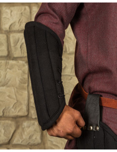 Bracelets médiévaux rembourrés modèle Léopold, noir 2