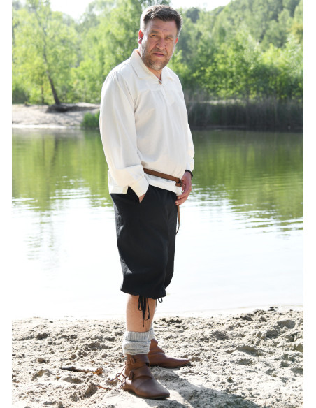 Pantacourt à lacets modèle Jonte,...