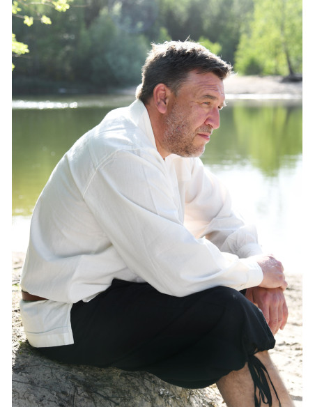 Pantacourt à lacets modèle Jonte,...