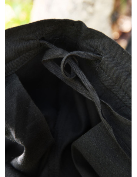 Pantacourt à lacets modèle Jonte,...