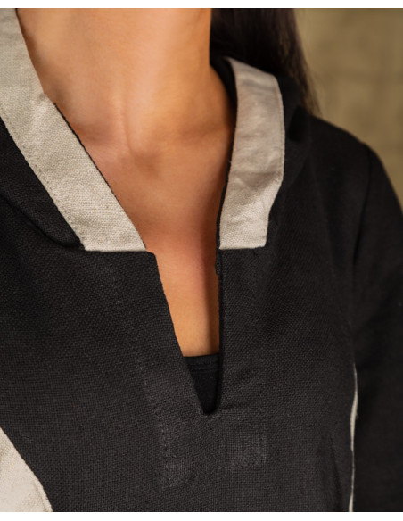 Robe médiévale noir-crème à capuche...