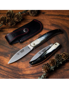 Couteau de chasse Pastora, manche en corne de taureau...