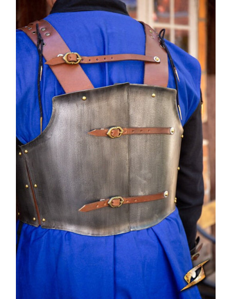 Cuirasse médiévale du renégat,...