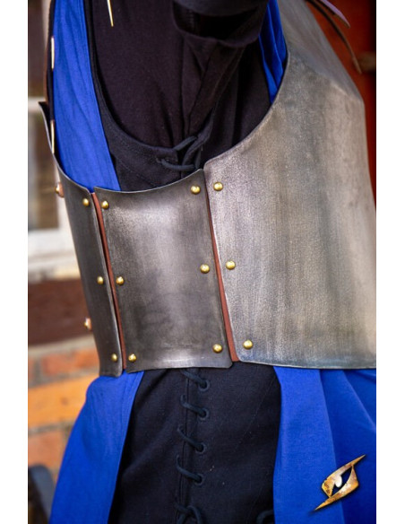Cuirasse médiévale du renégat,...