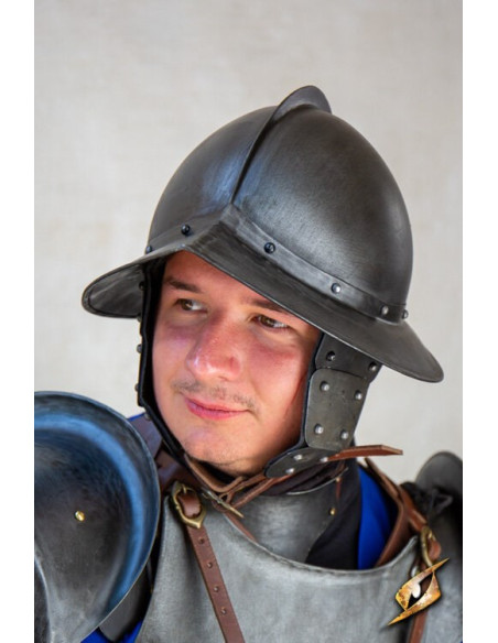 Casque Morion de la série Sovereign...