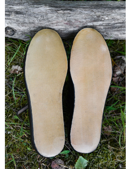 Chaussure de femme médiévale Latchet,...