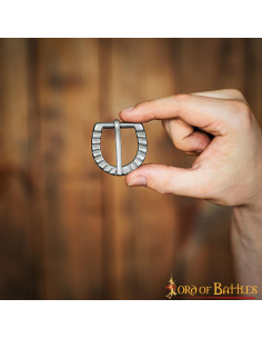 Ensemble de 5 petites boucles de ceinture médiévales 2