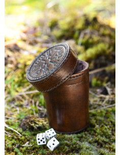 Gobelet celtique Vegvisir pour jouer aux dés 2