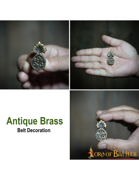 Lot de 5 ornements ananas en laiton...