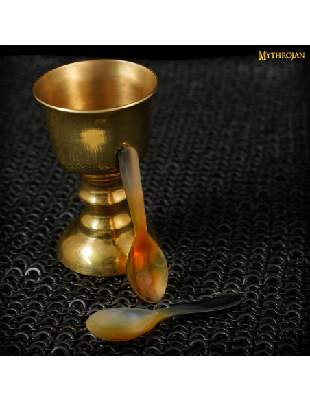 Mettez 4 cuillères médiévales en...