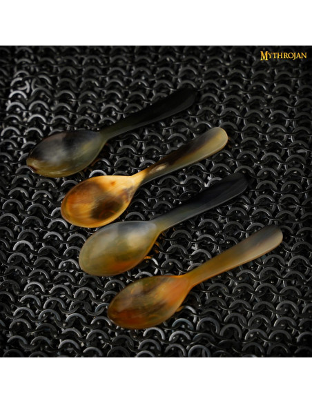 Mettez 4 cuillères médiévales en...