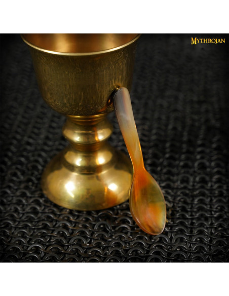 Mettez 4 cuillères médiévales en...