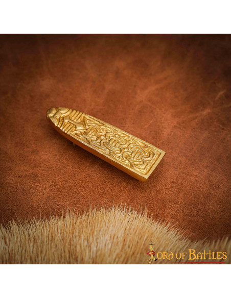 Pointe de ceinture médiévale étroite...