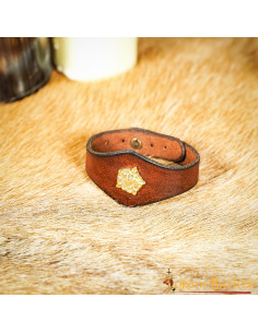 Bracelet en cuir marron Tudor fait main avec décoration rose