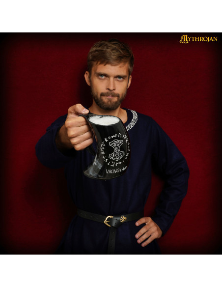 Pichet à hydromel en corne Viking...