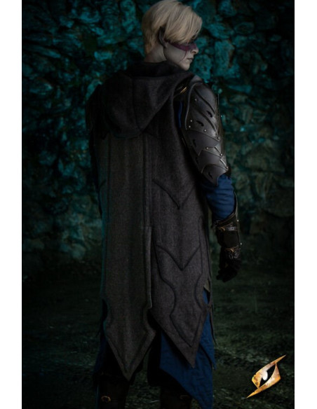 Charme de nuit du manteau d'elfe noir