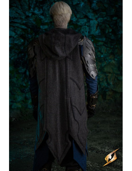 Charme de nuit du manteau d'elfe noir