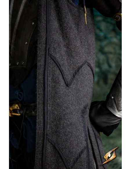 Charme de nuit du manteau d'elfe noir