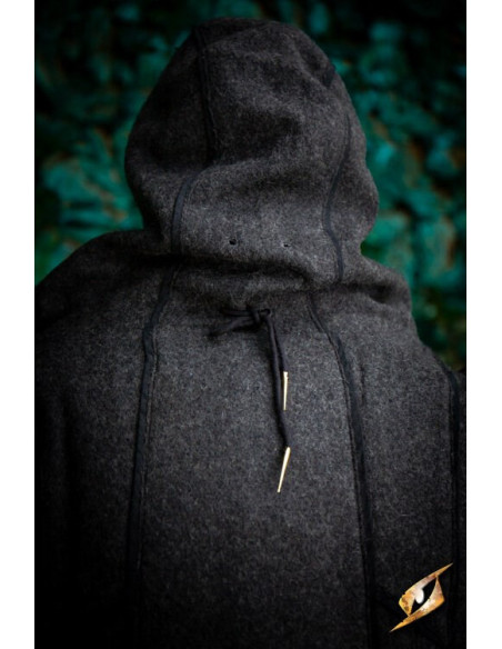 Charme de nuit du manteau d'elfe noir