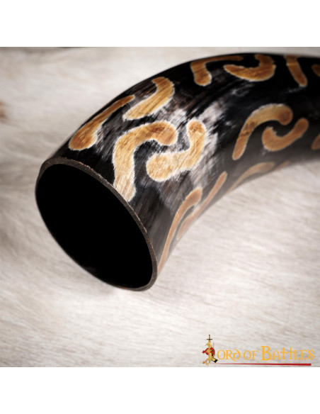 Corne de bœuf pour boire motif...