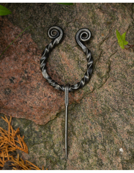 Petite fibule Angús pour robes et capes