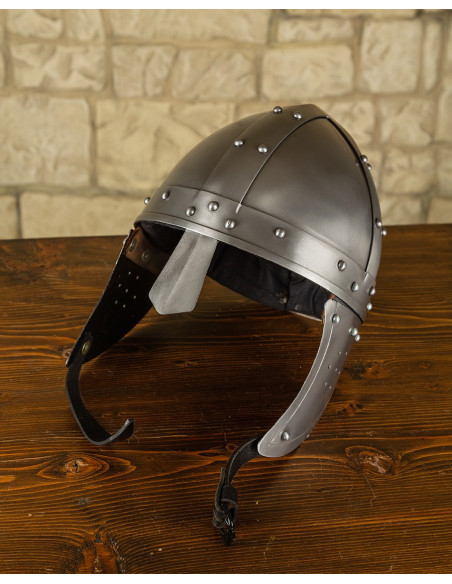 Casque médiéval type Spangenhelm...