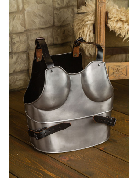 Cuirasse et dossier médiévaux modèle...