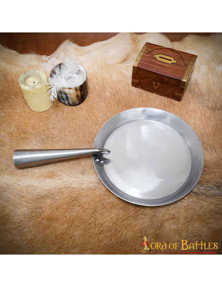 Poêle pliante en fer forgé à la main...