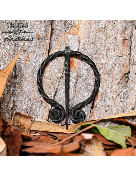 Fermeture de cape historique en fer...