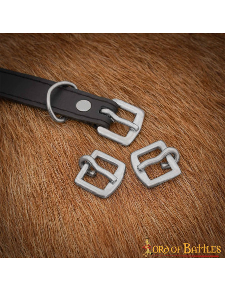 Pack de 3 boucles en acier (1,8 x 2 cm.)