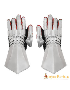 Gantelets de cuirassier de la fin du Moyen Âge