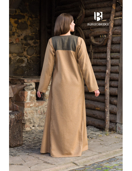 Robe médiévale modèle Rus Jadwiga, Camel