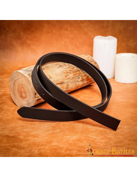 Ceinture médiévale en cuir marron...