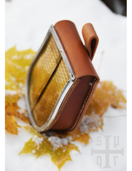 Sac médiéval en cuir marron avec...