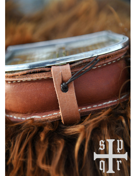 Sac médiéval en cuir marron avec...