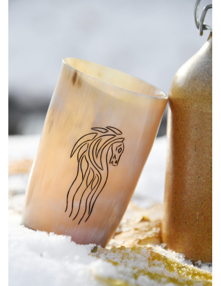 Verre cheval viking en corne de...