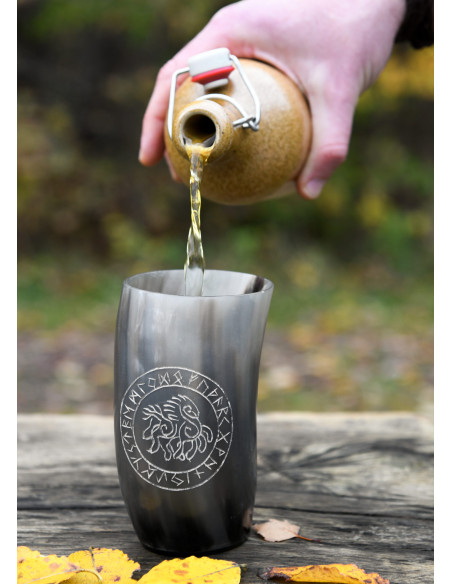 Verre viking cheval Sleipnir en corne...