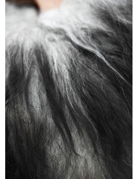 Couvre-épaules pour guerriers en peau...