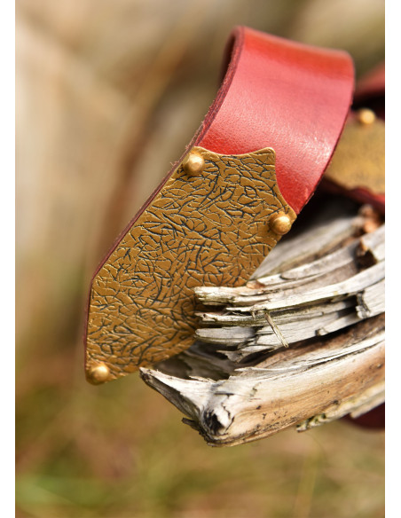 Ceinture médiévale rouge à motifs...