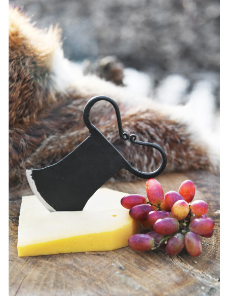 Couteau à fromage médiéval ou hachoir...