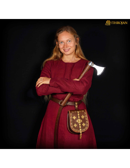 Robe Viking en lin pour femme modèle...