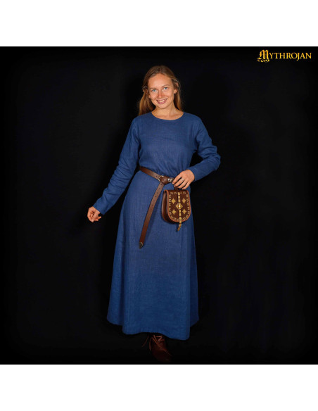 Robe Viking en lin pour femme modèle...