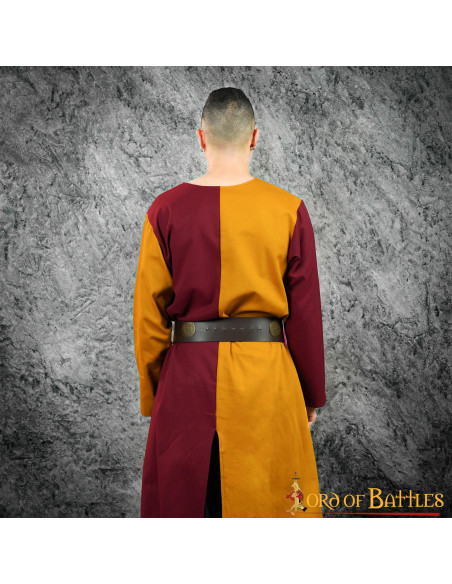 Tabard bouclier héraldique médiéval...