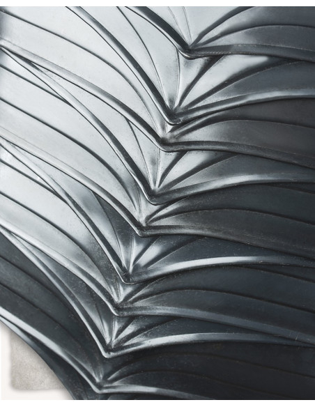 Cuirasse médiévale en acier vieilli...