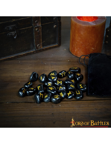 Ensemble de pierres runiques viking...