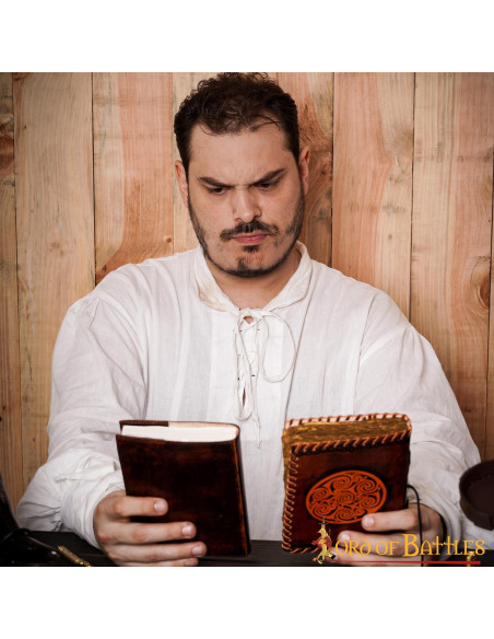 Journal médiéval avec noeud celtique...