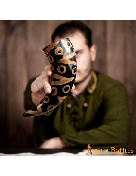 Corne Viking décorée prête à boire...