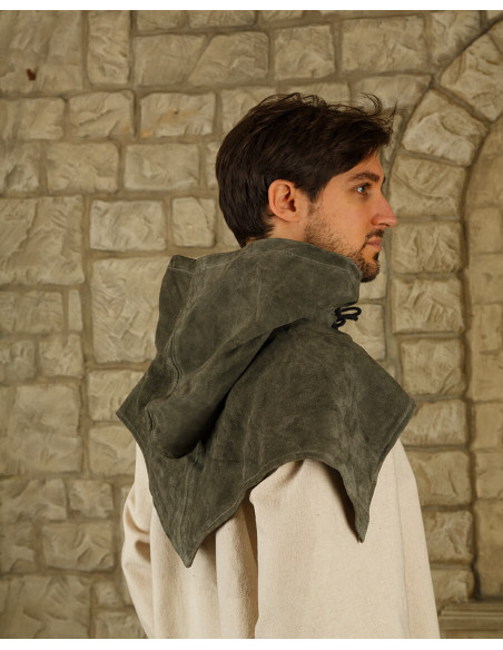 Modèle médiéval en daim Gugel Folke,...